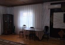 Albalılıqda həyət evi satılır