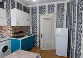 85m2  2 otaqlı təmirli mənzil kirayə verilir