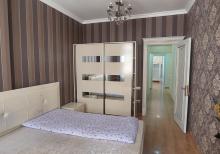 85m2  2 otaqlı təmirli mənzil kirayə verilir