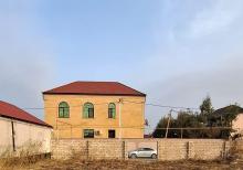 Buzovnada Mərdəkan yolunda torpaq sahəsi satılır