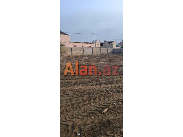 Buzovnada Mərdəkan yolunda torpaq sahəsi satılır