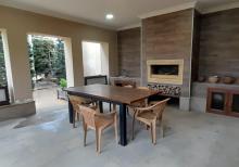 Şüvəlanda bağ evi satılır