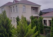 Şüvəlanda bağ evi satılır