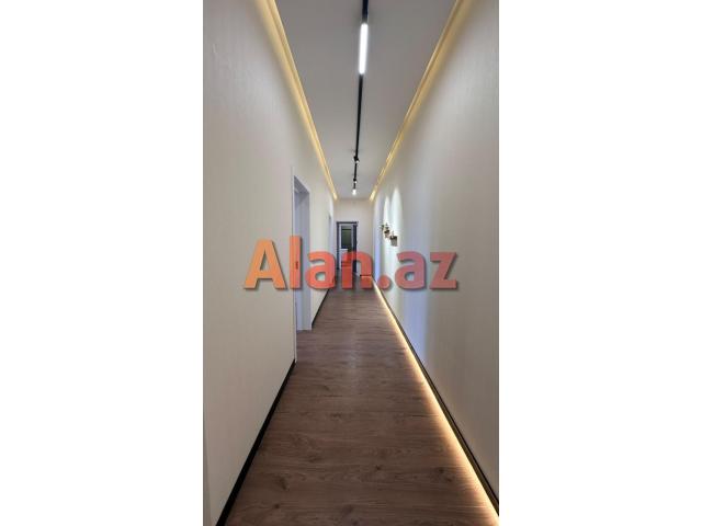 Şüvəlanda bağ evi satılır