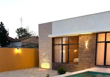 Şüvəlanda bağ evi satılır