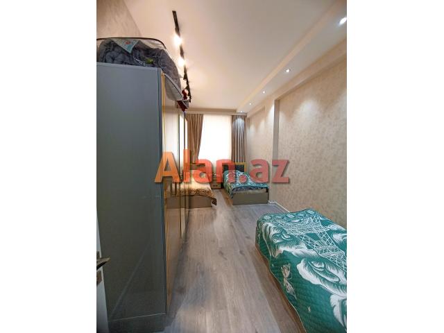 Əhmədlidə qanuni 3 otaqlı, Əla təmirli, Əşyalı mənzil