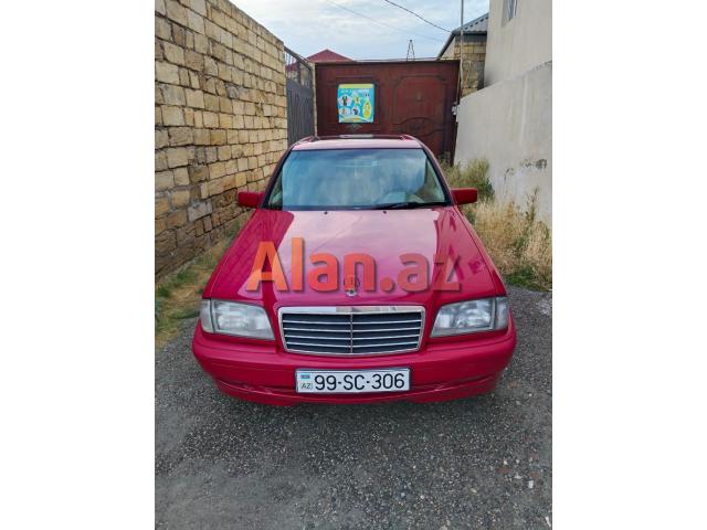 Mercedes-Benz W202