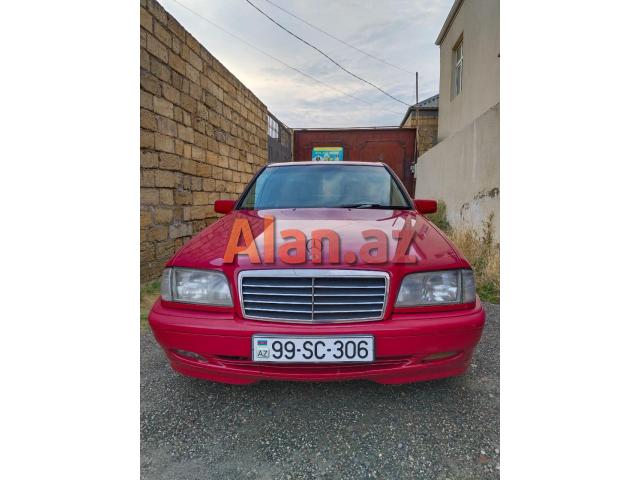 Mercedes-Benz W202