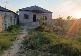 Maştağada həyət evi satılır