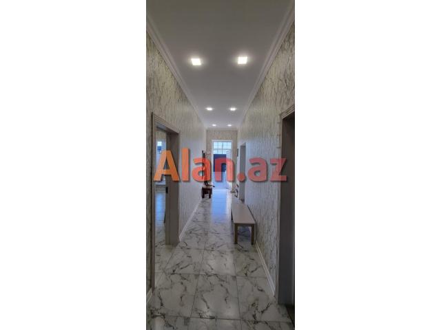 Buzovnada həyət evi satılır