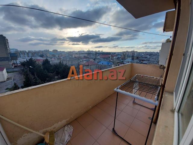 Azadlıq metro