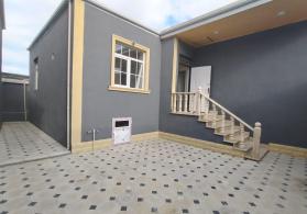 Maştağada həyət evi satılır