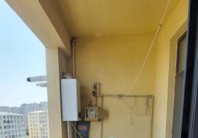 60 m2  1 otaqlı təmirli mənzil kirayə verilir