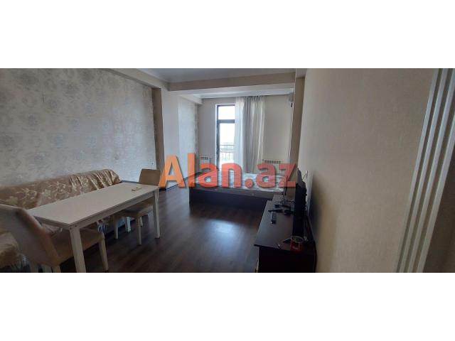 60 m2  1 otaqlı təmirli mənzil kirayə verilir
