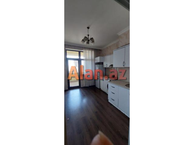 60 m2  1 otaqlı təmirli mənzil kirayə verilir