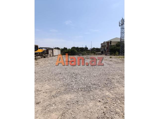 Dernegul bazari yaxinliqinda 500kv torpaq icareye verilir