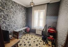 Buzovnada həyət evi satılır