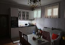 Montinde 4 otaqli heyet evi satilir