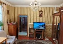 Montinde 4 otaqli heyet evi satilir