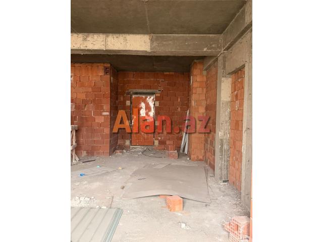 Azadlıq metro
