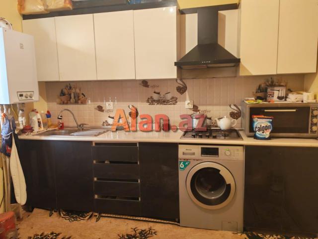 Buzovnada həyət evi satılır