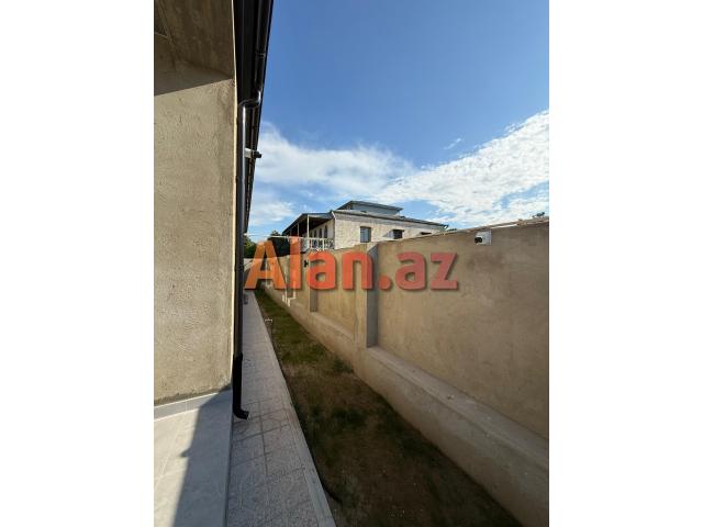 Şağanda həyət evi satılır