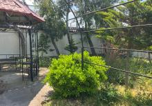 Mərdəkanda bağ evi satılır