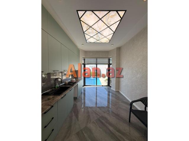 Mərdəkanda villa satılır