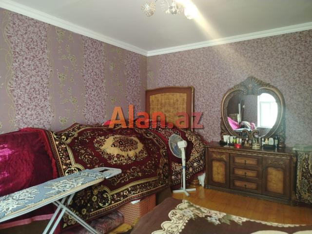 Buzovnada həyət evi satılır