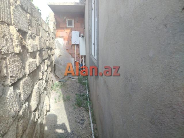 Buzovnada həyət evi satılır