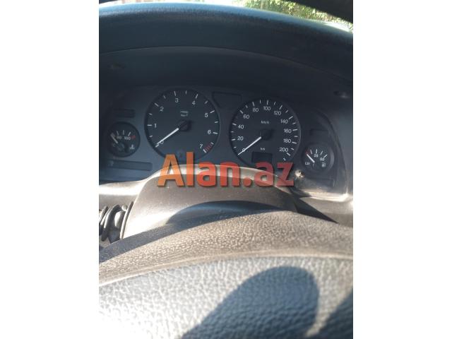 Opel Astra, 1.6 L, 1998 il, 300 000 km