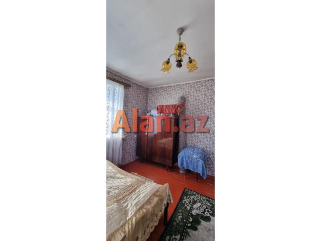 Buzovnada həyət evi satılır