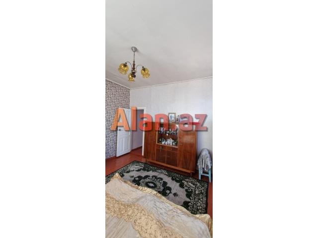 Buzovnada həyət evi satılır