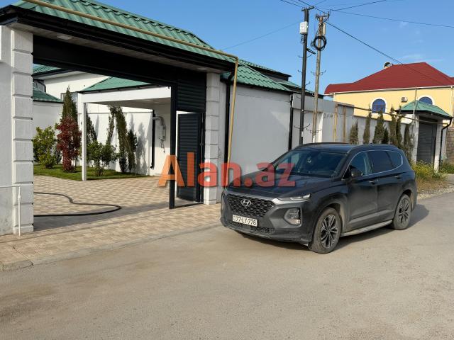 Buzovnada həyət evi satılır