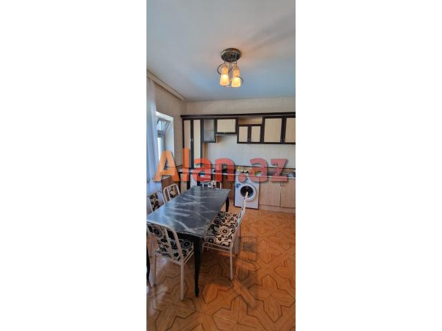 Mərdəkanda villa satılır