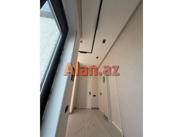 Şüvəlanda bağ evi satılır