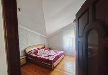 Buzovnada həyət evi satılır