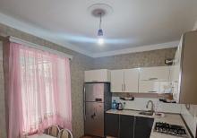 Buzovnada həyət evi satılır