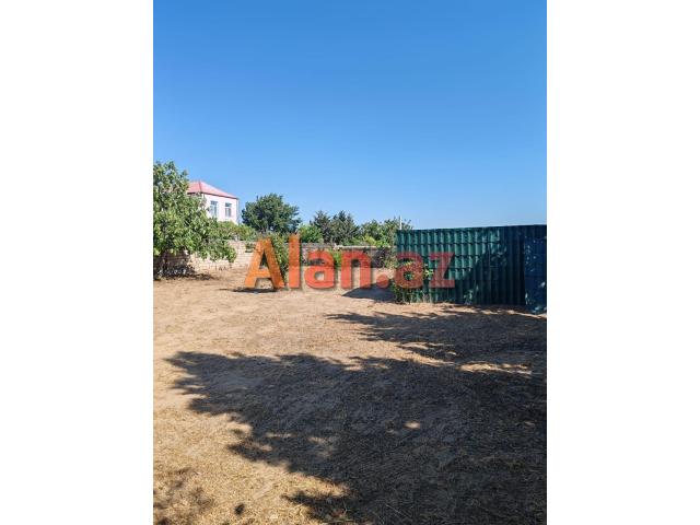 Buzovnada həyət evi satılır