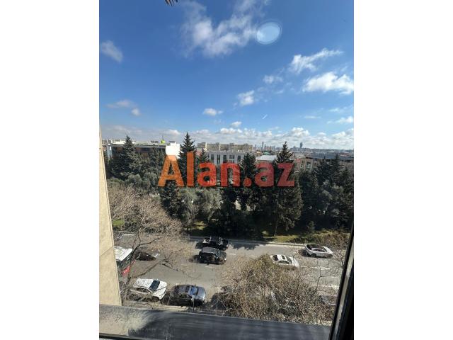 Ataturk pr 3otaqli meznil satilir