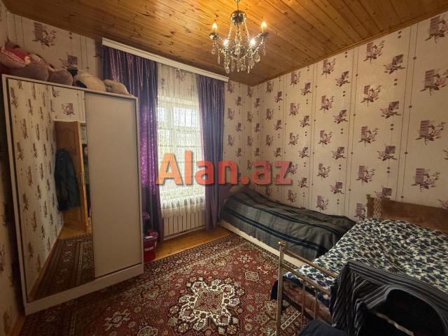 Maştağada həyət evi satılır