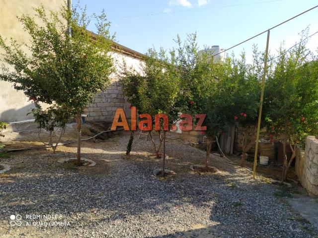 Maştağada həyət evi satılır