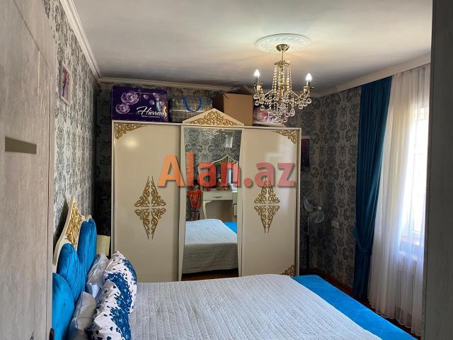 Buzovnada həyət evi satılır
