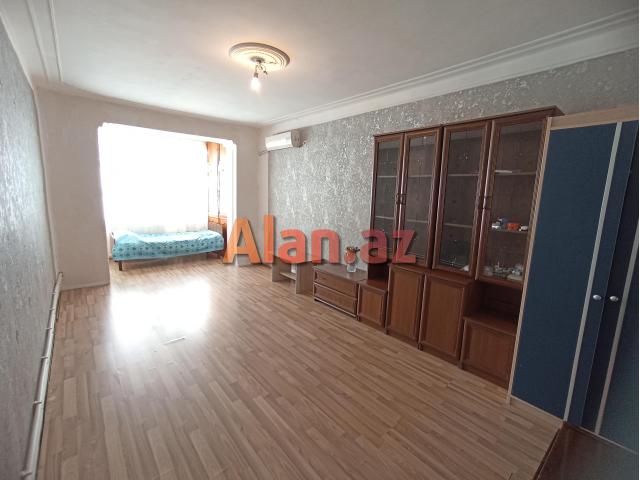 Qarayevdə qanuni 2 otaqlı geniş mənzil