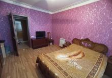 Qarayevdə qanuni 2 otaqlı geniş mənzil