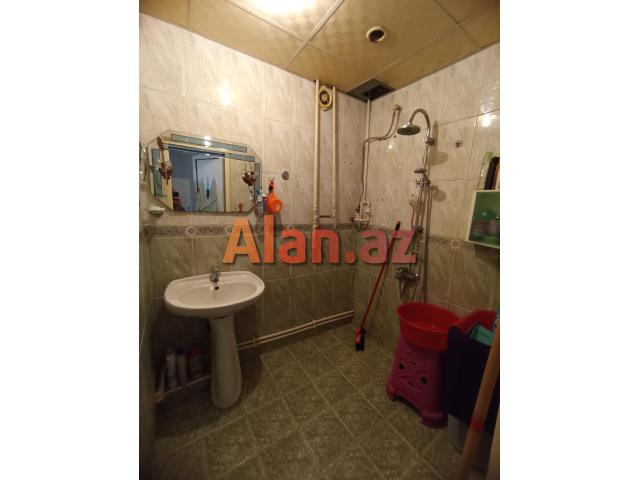 Qarayevdə qanuni 2 otaqlı geniş mənzil