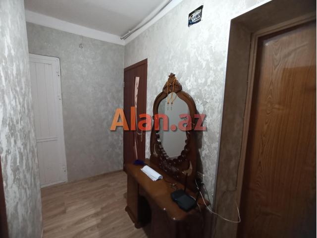 Qarayevdə qanuni 2 otaqlı geniş mənzil