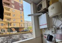 Tecili satilir Mir Celal kucesinde 4otaqli menzil kiraye verilir