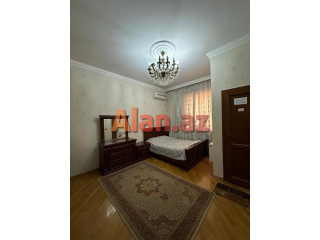 Bileceri qesebesinde 3mertebeli 8otaqli villa kiraye verilir