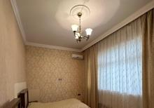 Bileceri qesebesinde 3mertebeli 8otaqli villa kiraye verilir